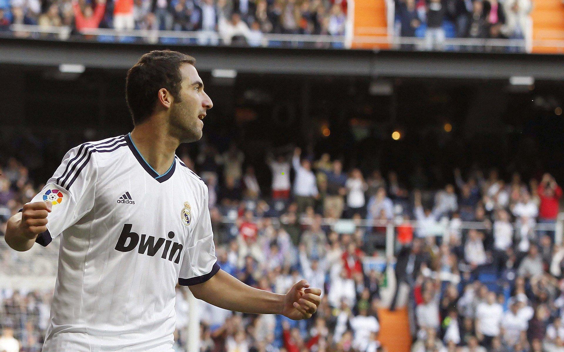 鲍威尔近五战场均28.4分投射高效 成球队逆袭关键引擎